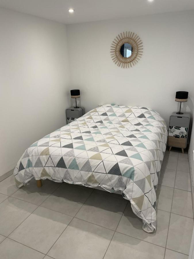 Appartement Climatise Avec Cour En Centre Ville Carpentras Zewnętrze zdjęcie