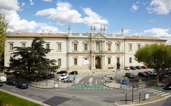 Appartement Climatise Avec Cour En Centre Ville Carpentras Zewnętrze zdjęcie