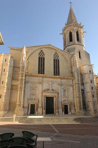 Appartement Climatise Avec Cour En Centre Ville Carpentras Zewnętrze zdjęcie